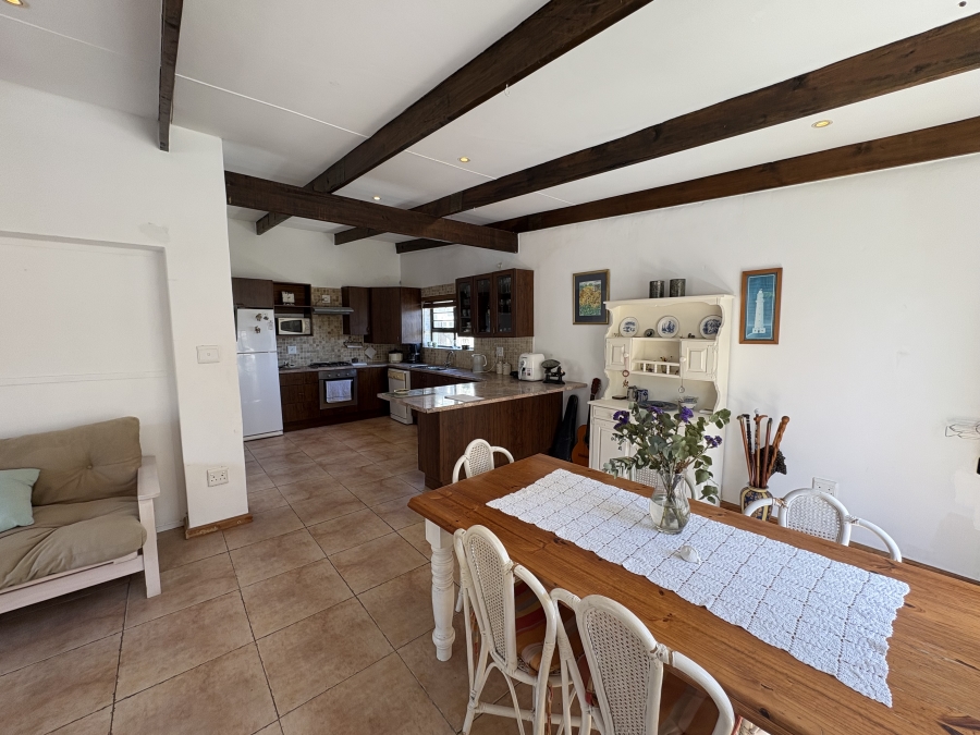 4 Bedroom Property for Sale in Pearl Bay Western Cape